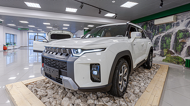 Эксперты назвали дополнительный фактор падения продаж автомобилей в России