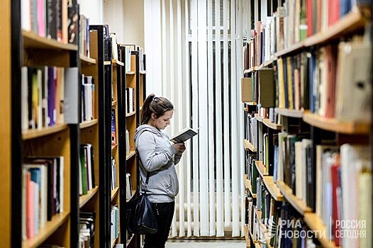 Евгений Добренко: литература в России свободна, потому что сегодня ее уже никто не читает