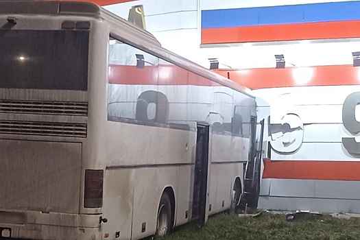 Пять человек пострадали в ДТП с автобусом под Воронежем