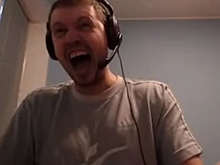 В сети появилось видео со штурмом квартиры Папича