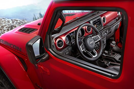 Jeep рассекретил интерьер нового Wrangler