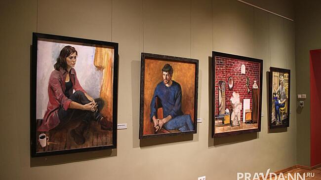 Опубликованы фото с выставки Евгения Хлюнева «В погоне за ветром»