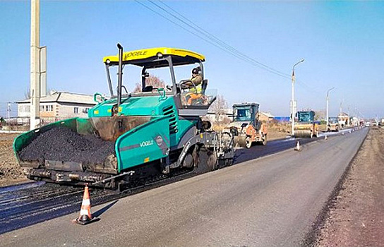 В селе Тимофеевка обновляют центральную улицу