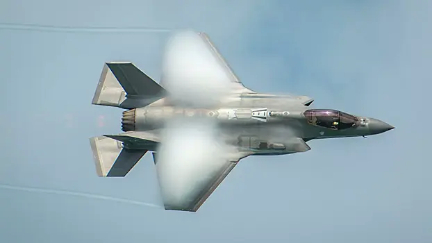 Недоделанные "Молнии". F-35 — самый неудачный истребитель