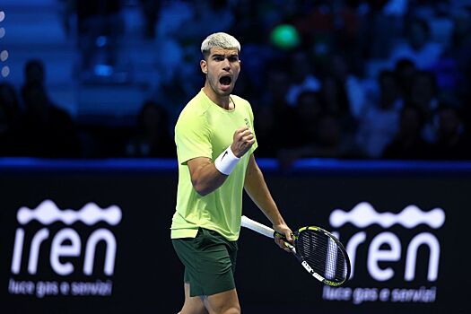 Итоговый турнир ATP 2025: Карлос Алькарас переиграл Алекса де Минора в первом матче, результат, счёт, статистика, где смотреть