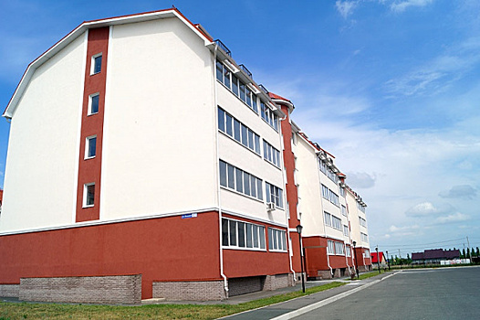 В Ставропольском районе дети-сироты получили ключи от новых квартир