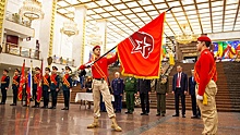 В Музее Победы юнармейцам вручили Знамя отряда