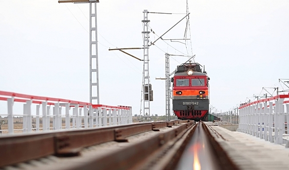 В Дзержинском районе Волгограда временно закроют железнодорожный переезд