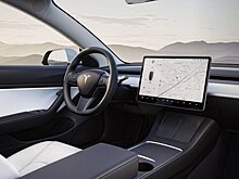 В работе над пассивной безопасностью своих электромобилей Tesla использует передовые методы