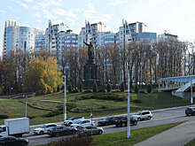 При ракетном обстреле Белгорода пострадала женщина и два автомобиля