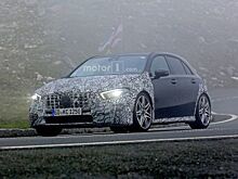 Шикарный Mercedes-AMG A45 в Германии попался фотошпионам