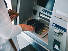 Депутаты предложили запретить комиссию за снятие и перевод денег в банкоматах