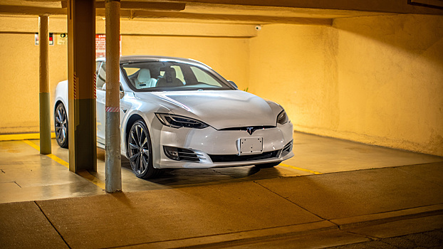 Илон Маск сделал шокирующее заявление о сокращении линейки Tesla