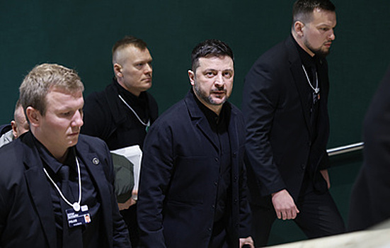 Зеленский вновь не надел галстук на встречу с Трампом