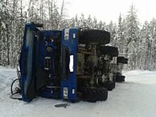 В Октябрьском районе перевернулся «КамАЗ» с людьми