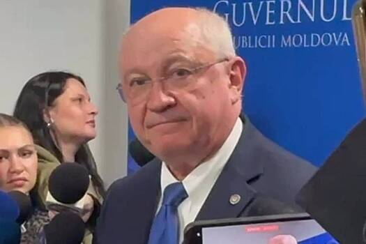 Премьер Молдавии вышел к журналистом со словами «я выживу»