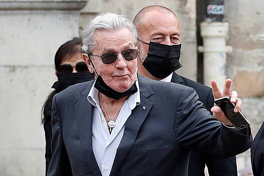 Ален Делон помещен под опеку