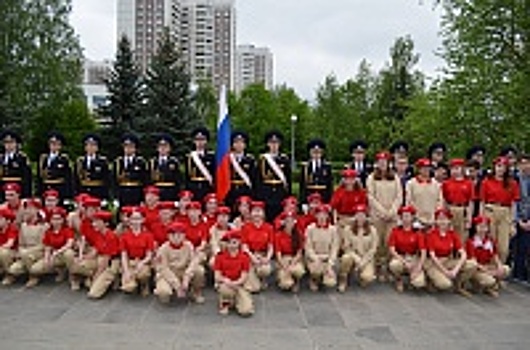 В Зеленоград на вернисаж прибыло подразделение Президентского полка
