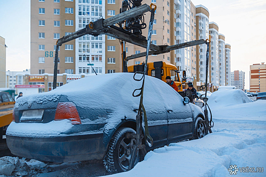 Дорожники будут эвакуировать припаркованные на проспекте Шахтеров машины