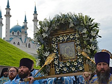 В Казани прошел крестный ход в честь Казанской иконы Божией Матери