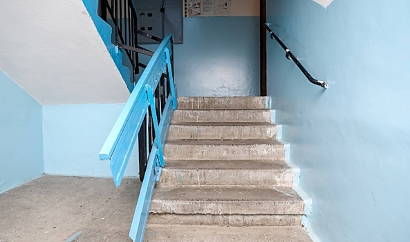 Волгоградцам рассказали, кто отвечает за доступ в подвал многоэтажки