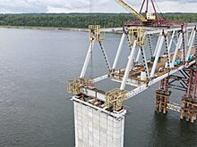 В Красноярском крае возвели пролёт между 5 и 6 опорами Высокогорского моста