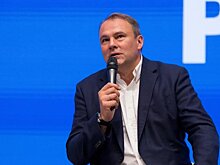 Петр Толстой: Наш флаг, как и гимн, живет в душах и умах людей
