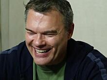 Актер Евгений Дятлов признался, что не успевает общаться с внучками