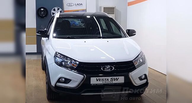 Новую LADA Vesta Black протестировали автомобилисты