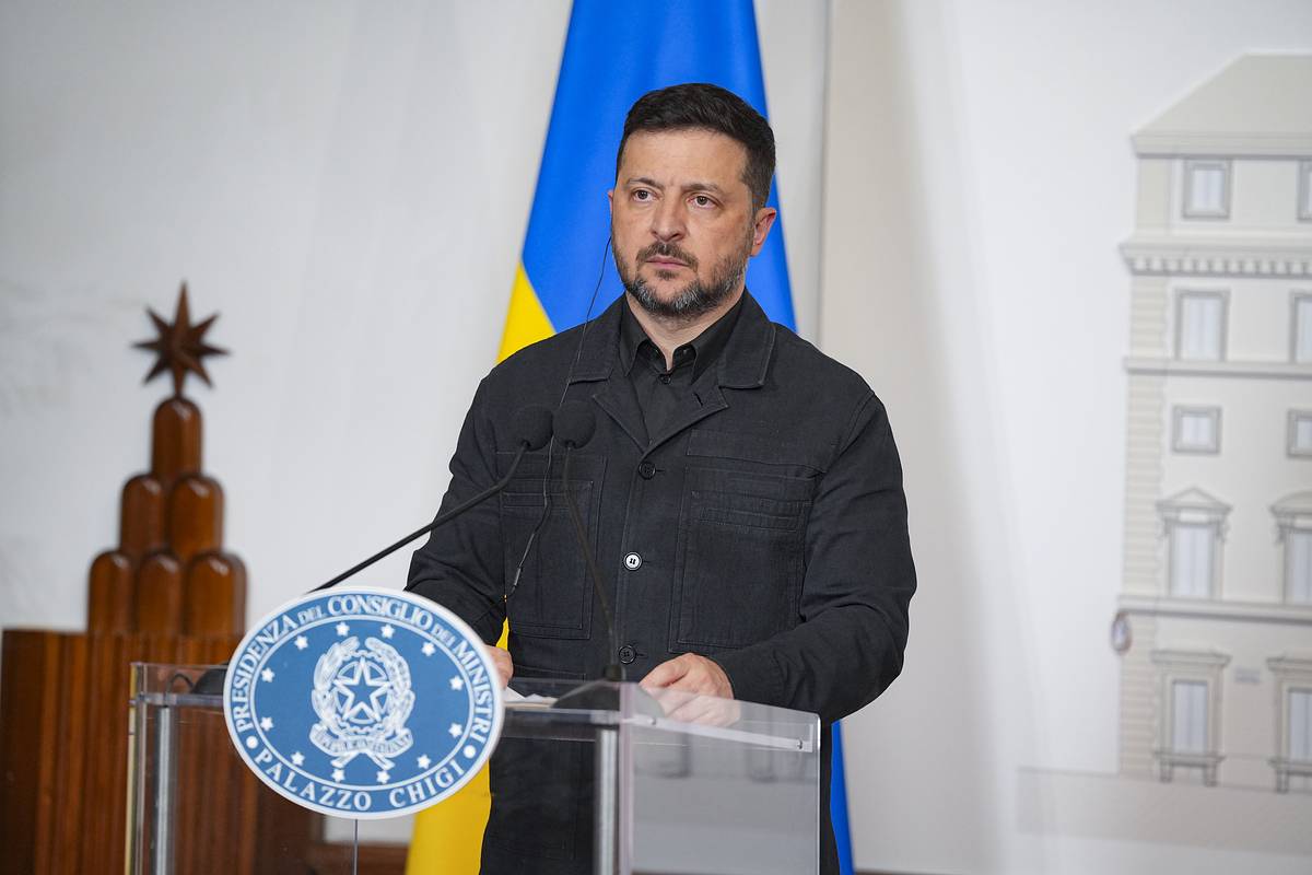 Журналист напомнил Зеленскому о «кормящей его руке» после его слов о Вэнсе
