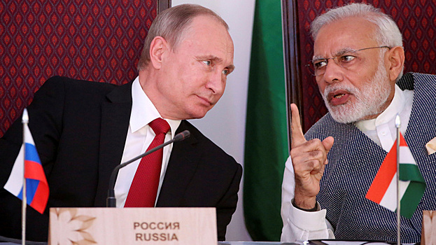Индия заигрывает с США, но оружие предпочитает российское