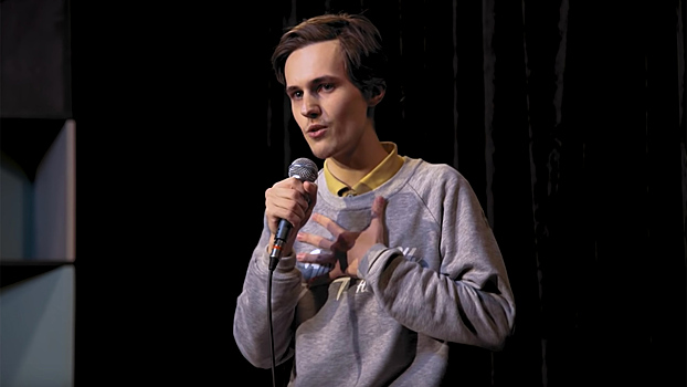 В России заблокировали счета комика Долгополова