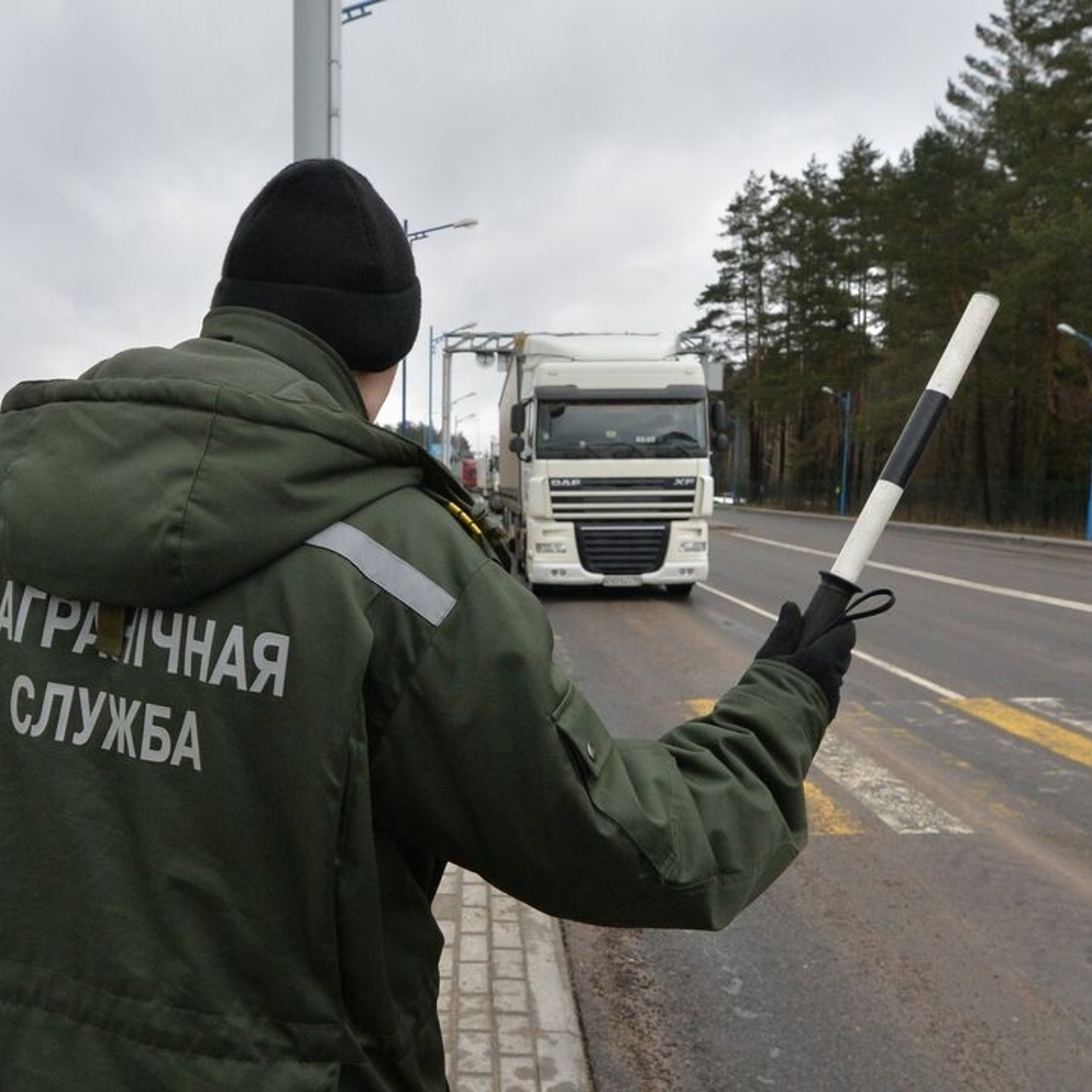 Литовская таможня возобновила пропуск машин с грузами - Рамблер/авто