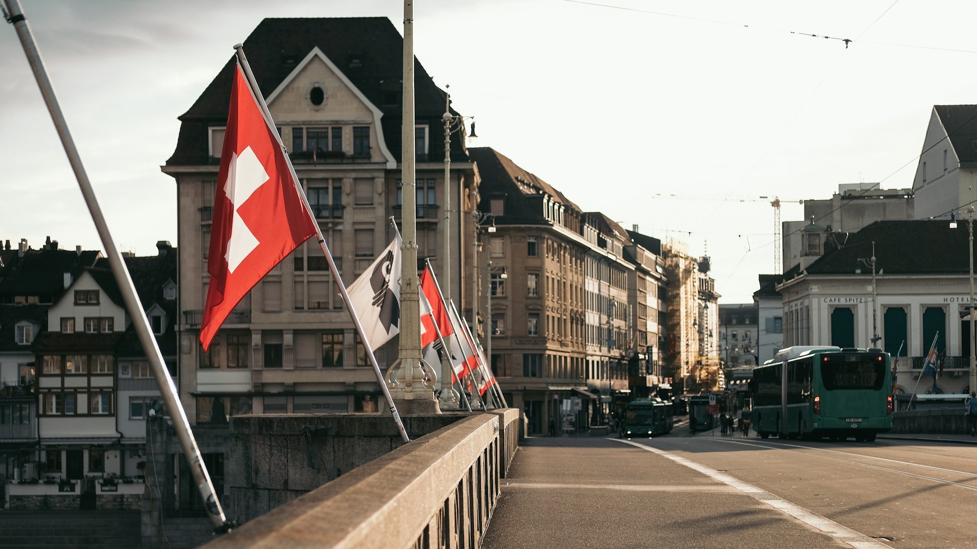 Главная партия Швейцарии пригрозила выходом страны из Совета Европы