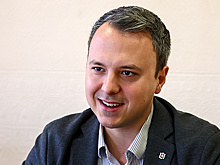 "Молодежь крутая у нас". Как в Крыму работают с новым поколением