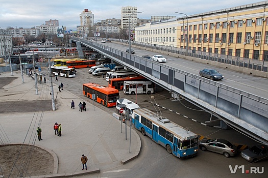 Волгоградцам массово рассылают штрафы за превышение скорости на Комсомольском мосту