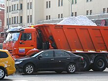Юрист оценила законность взимаемой платы за вывоз снега
