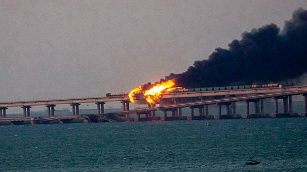 Крымский мост в 2022 году взорвали бомбой мощностью 10 тонн тротила