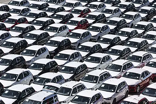 Большинство россиян готовы купить машину «серым» путем