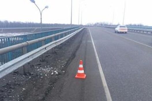 Пятигорчанка на машине врезалась в дорожное ограждение, а потом скрылась