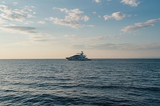 Молодая яхтсменка исчезла в Бермудском треугольнике во время кругосветки