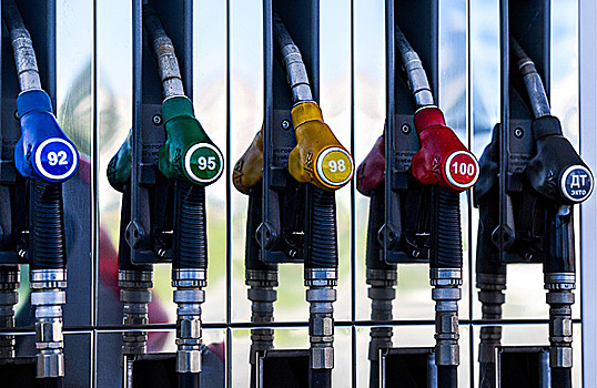 Биржевые цены на автомобильное топливо обновляют рекорды