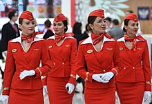 Сколько получают стюардессы в России и какие льготы у работников авиации