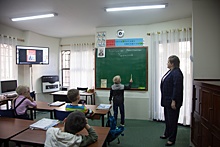 Чему учатся и как сдают ЕГЭ российские школьники за рубежом