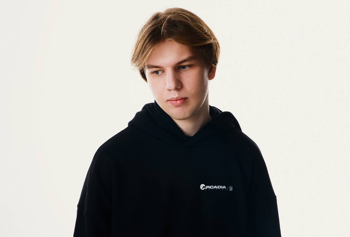 Американский певец обвинил российского артиста в воровстве и обмане