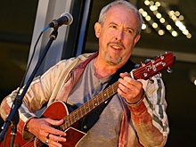 Сайт фестиваля бардовской песни сообщил об убийстве Макаревича