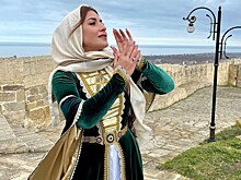 Жасмин рассказала, каким кавказским истинам ее учили родные