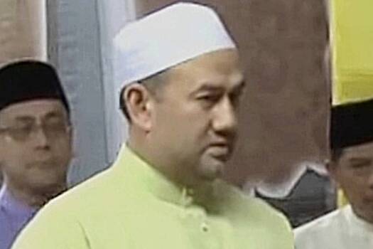 Бывший король Малайзии признал ребенка от русской красавицы