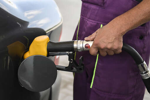 РБК: кабмин приостановит запрет на экспорт бензина из-за насыщенности рынка
