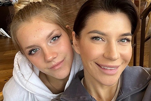 Актриса Екатерина Волкова показала подросшую дочь